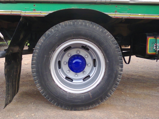 ขาย6ล้อใหญ่ช่วงล้อยาว4.50ม.เบรคจิฟฟี่อยากขายแล้ว