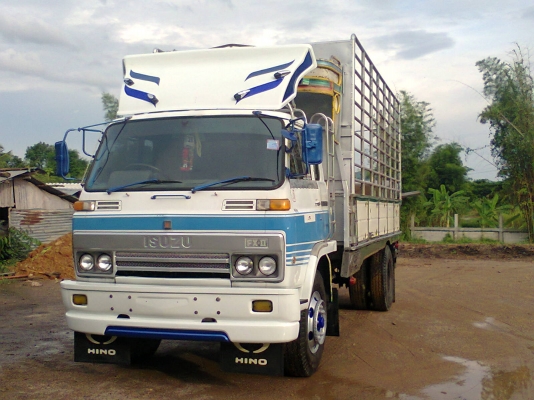 ขาย6ล้อใหญ่ช่วงล้อยาว4.50ม.เบรคจิฟฟี่อยากขายแล้ว