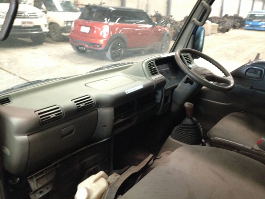 หัวเก๋ง Isuzu NKR การ์ตูน 24v.