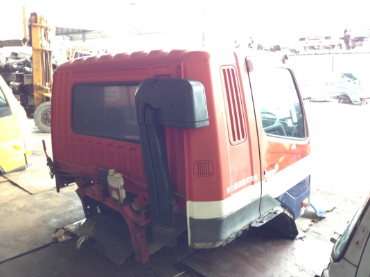 หัวเก๋ง Mitsubishi Fuso หัวกว้าง10ล้อ รุ่นใหม้