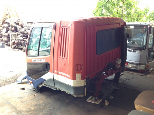 หัวเก๋ง Mitsubishi Fuso หัวกว้าง10ล้อ รุ่นใหม้