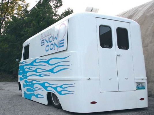 ขาย DODGE STEPVAN รถตู้เมกันแนวๆหล่อๆ