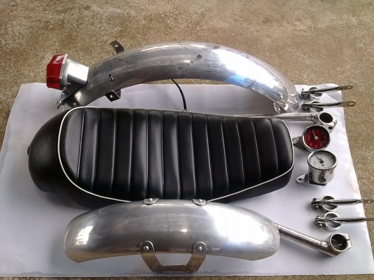 ขาย อะไหล่ sr400 แต่งคาเฟ่