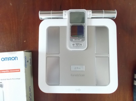 เครื่องวัดสุขภาพ Omron HBF 362