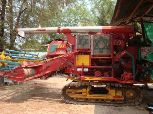 ขาย รถเกี่ยว ไทยเส็ง รุ่นเดี่ยวทรนง รถ3 ปี ปั้ม23 260แรงม้า เทอร์โบ