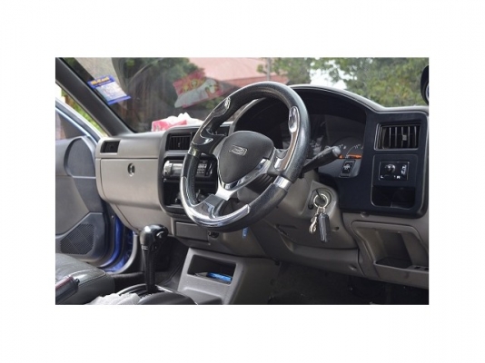 ขาย /แลก NISSAN NV AUTO กระบะ สวยๆซักคัน