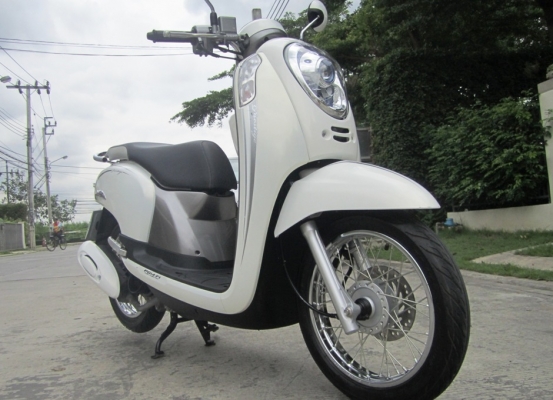 (ขายแล้วค่ะ) 3 เดือน  Scoopy-I ตัว Top วิ่งน้อย เดิมดีไม่มีบิวด์