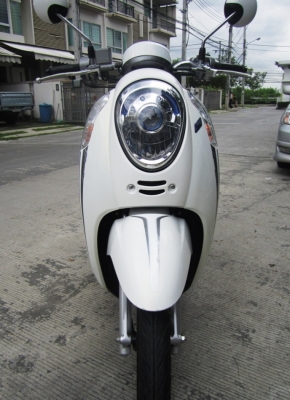 (ขายแล้วค่ะ) 3 เดือน  Scoopy-I ตัว Top วิ่งน้อย เดิมดีไม่มีบิวด์