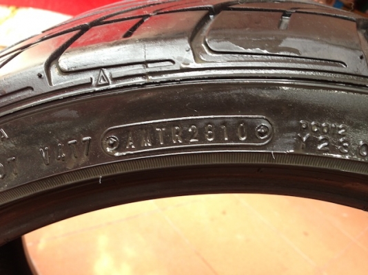ขายยาง Dunlop DZ101 225/40/R18 Japan กลางปี10 สภาพสวยดอกสวยราคาถูก ขายยาง Dunlop DZ101 225/40/R18 Japan กลางปี10 สภาพสวยดอกสวยราคาถูก