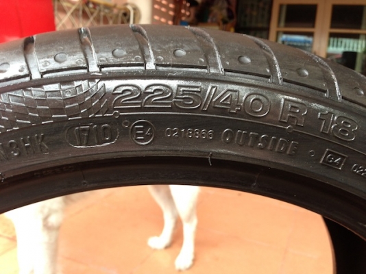 ขายยาง Continantal 225/40/R18 ปี10 สภาพสวยดอกสวยราคาถูก ขายยาง Continantal 225/40/R18 ปี10 สภาพสวยดอกสวยราคาถูก