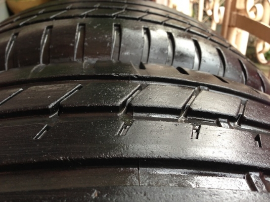 ขายยาง Goodyear F1 235/35/R19 Germany สภาพสวยดอก75\% ปลายปี09 ราคาถูก ขายยาง Goodyear F1 235/35/R19 Germany สภาพสวยดอก75\% ปลายปี09 ราคาถูก