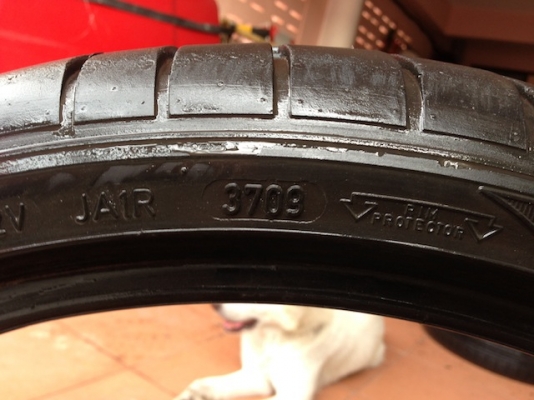ขายยาง Goodyear F1 235/35/R19 Germany สภาพสวยดอก75\% ปลายปี09 ราคาถูก ขายยาง Goodyear F1 235/35/R19 Germany สภาพสวยดอก75\% ปลายปี09 ราคาถูก