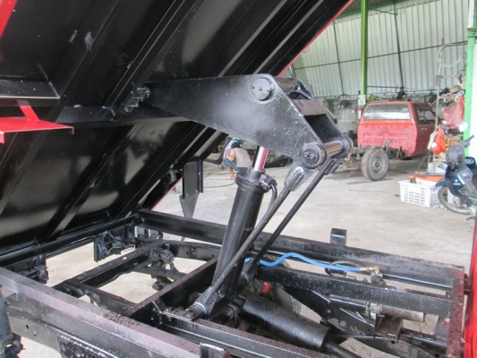 รถปิ๊กอัฟ กะบะดั้มพ์ นิสสัน ฟรอนเทีย ปี 2004 ราคาถูก