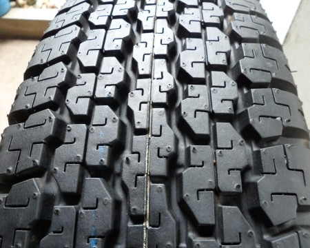 Bridgestone689 ขนาด205r16c ปี2013 ถอดรถป้ายแดง เหมือนยางใหม่