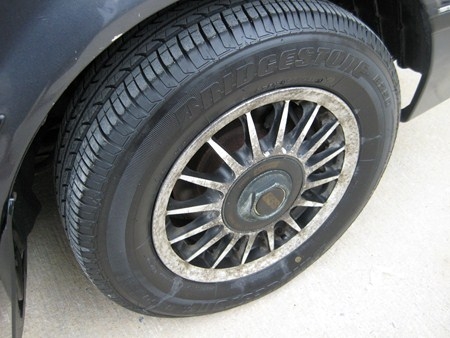 ขายด่วน TOYOTA COROLLA 1.3 SE Limited สภาพสวยมาก เดิมๆประหยัดน้ำมัน ไม่เคยติดแก๊ส เกียร์ธรรดา ขับนิ่ม แอร์เย็นมาก วิทยุ-เทป แม็ก ทะเบียนเต็ม เอกสารครบพร้อมโอนครับ ขายด่วน TOYOTA COROLLA 1.3 SE Limited สภาพสวยมาก เดิมๆประหยัดน้ำมัน ไม่เคยติดแก๊ส เกียร์ธรรดา ขับนิ่ม แอร์เย็นมาก วิทยุ-เทป แม็ก ทะเบียนเต็ม เอกสารครบพร้อมโอนครับ