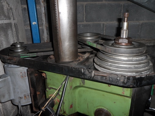 ขายครับขายเครื่องมิลลิ่งตั่งโต๊ะ ไต้หวัน อุปกรณ์ครบยกชุด ไฟบ้าน พร้อมใช้