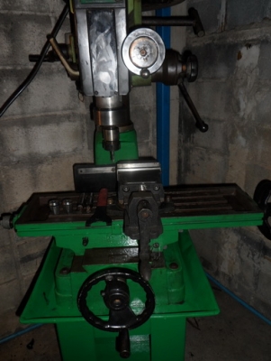 ขายครับขายเครื่องมิลลิ่งตั่งโต๊ะ ไต้หวัน อุปกรณ์ครบยกชุด ไฟบ้าน พร้อมใช้