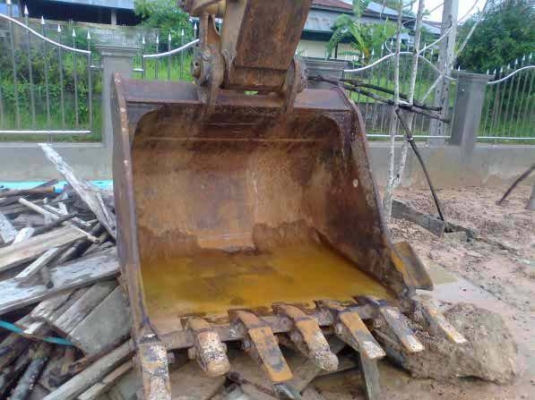 ขายด่วนรถแบคโฮ CAT 320 D  กระบอกสีดำ  พร้อมใช้งาน  เล่มทะเบียนพร้อม