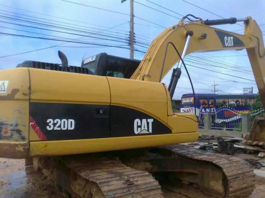 ขายด่วนรถแบคโฮ CAT 320 D  กระบอกสีดำ  พร้อมใช้งาน  เล่มทะเบียนพร้อม