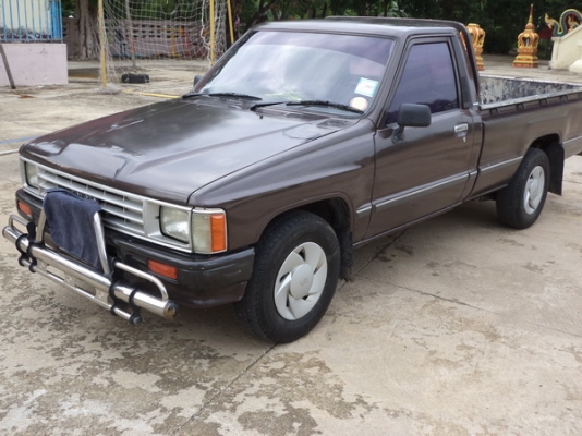 ขาย TOYOTA  HERO  1600 cc. สภาพสวย 80\%