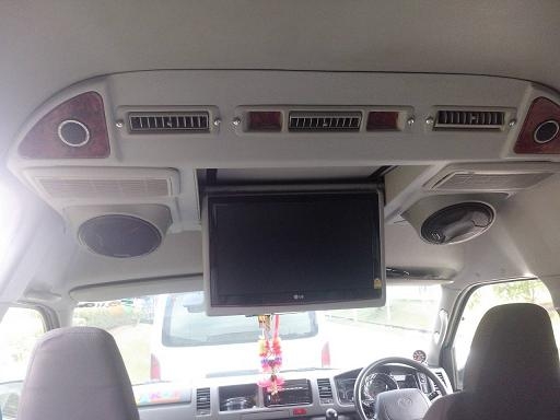 ( มัดจำแล็ว )ขาย Toyata Commuter ปี 06 เครื่องดี สภาพสวย ตกแต่งแล้ว T.0851713153 บ่อวิน ศรีราชา ต่อลองได้