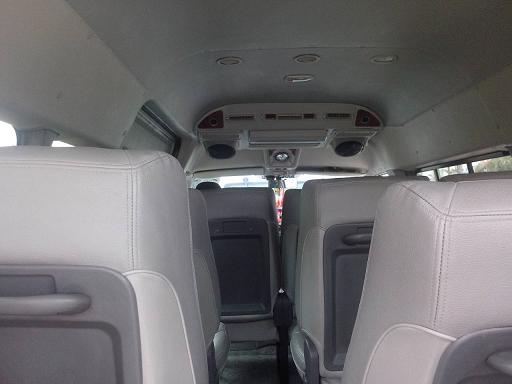 ( มัดจำแล็ว )ขาย Toyata Commuter ปี 06 เครื่องดี สภาพสวย ตกแต่งแล้ว T.0851713153 บ่อวิน ศรีราชา ต่อลองได้