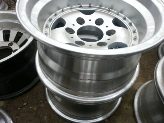 แม็กขอบ 15  เรโทร สวยๆ 1 คู่