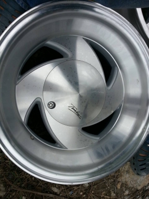 แม็กเรโทร ขอบ 15  อีกลาย  1คู่