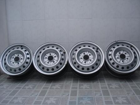 ขายล้อกะทะ ขอบ 15  5 รู114.3 ใช้แค่ 2 เดือนทั้งชุด ถูกๆ