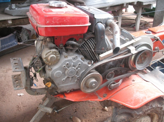 รถพรวนดิน ขนาดเจ็ดแรงม้า พร้อมเทรลเลอร์