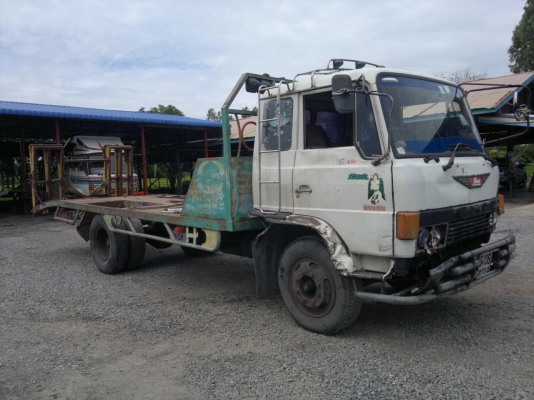 ขายรถ HINO GD174รถห้าง พื้นบรรทุกรถเกี่ยวข้าว เครื่อง EH700
