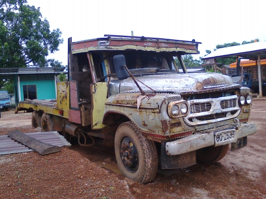 ISUZU หางปลาเครื่อง 6BB1 145HP เพลาเดียวขึ้น 200 ได้ครับ เล่มทะเบียนพร้อมโอน