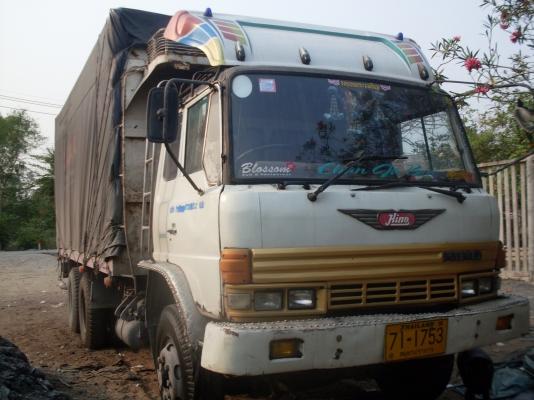 ขาย 10 ล้อ กระบะเหล็ก สภาพพร้อมใช้งาน เบรคทิฟฟี่ พวงมาลัยเพาเวอร์ โทร.081-9034151