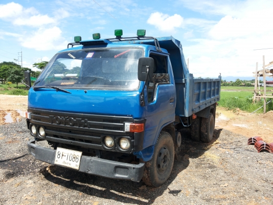 ขาย ไดน่า 350 ด้ัม เอฟหน้า-หลัง สโลด์กลางรถพร้อมใช้งาน