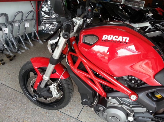 Ducati 795 จดทะเบียน ม.ค.2013 วิ่ง 3,5xx รถใหม่ม๊าก ประกันเหลือ รับแลกเทิร์น