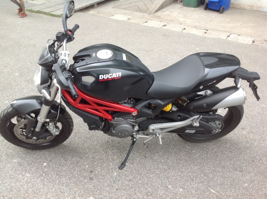 ขาย DUCATI .795 ปี2013  ทะเบียนแท้ 415,000 ต่อใด้นิดหน่อย รถวิ่งอยู่3,000โลนิดๆๆ