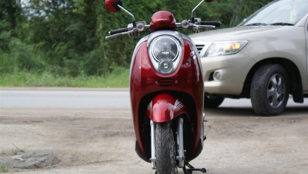 ของดีราไม่แพง honda scoopy i 25,500