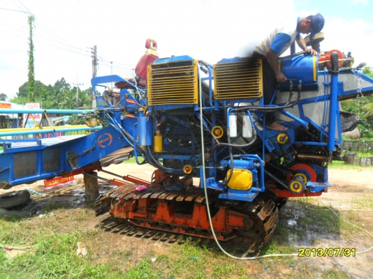 ขายรถเกี่ยวข้าวบางไทรการช่าง