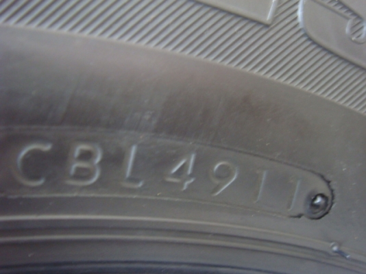 ขายยาง Bridgestone Duravis 205 70 15 ปลายปี 11