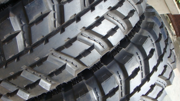 ขายยางMud Silver Stone MT-117 Sport 285 75 r16 กริ๊บๆ