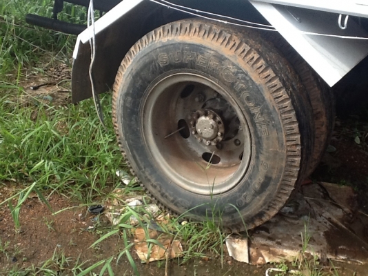 ขายด่วน FF177 เครื่องEH700 ยาว7เมตร ยาง900/20ยาง70\%เเคชชีสวยพร้อมใช้งานลดสุุดดพี่น้องอีก200000เหลือ430000ครับพี่น้อง