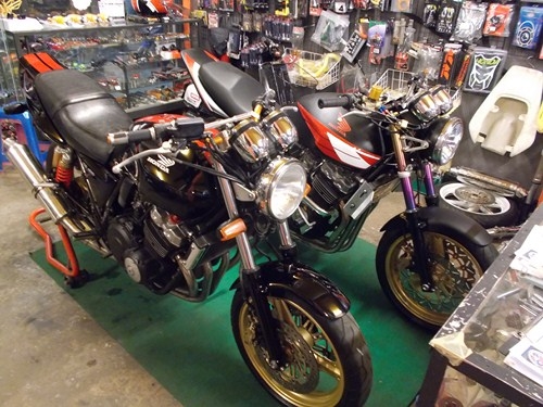 ขายHONDA cb40 version s ปี98 เก็บงานแล้วอินวอย+สรรพสามิต+พรบ