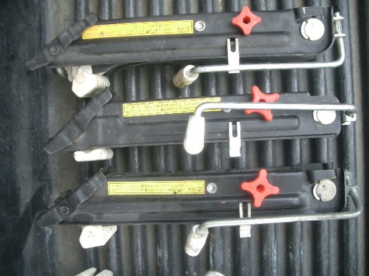 ขายแม่แรงติดรถ ขายแม่แรงติดรถ