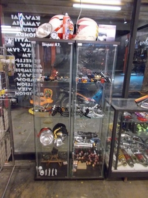 เปิดร้านอะไหล่แต่งบิ๊กไบค์ทุกรุ่นมีสินค้าให้เลือกมากมายย่านพระราม7วงศ์สว่าง เปิดร้านอะไหล่แต่งบิ๊กไบค์ทุกรุ่นมีสินค้าให้เลือกมากมายย่านพระราม7วงศ์สว่าง
