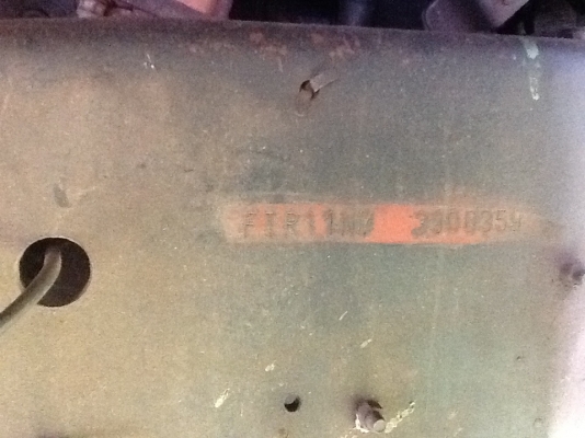 ขายด่วน LOCKY 175 ยาว7.40เมตร ยาง900/20 80\%พร้อมใช้งานครับ ขายด่วน LOCKY 175 ยาว7.40เมตร ยาง900/20 80\%พร้อมใช้งานครับ