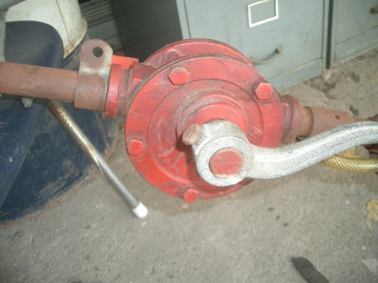 ขายปั๊มหลอด ขายปั๊มหลอด