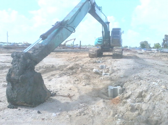 รถขุดKOBELCO SK200 บูมยาว