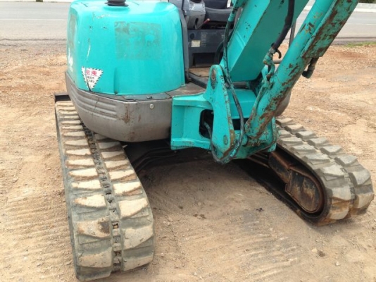 ขายรถแบคโฮ KOBELCO SK40SR มีVDOครับ นำเข้าจากญิ่ปุ่น ติดต่อ 081-2990958 ขายรถแบคโฮ KOBELCO SK40SR มีVDOครับ นำเข้าจากญิ่ปุ่น ติดต่อ 081-2990958