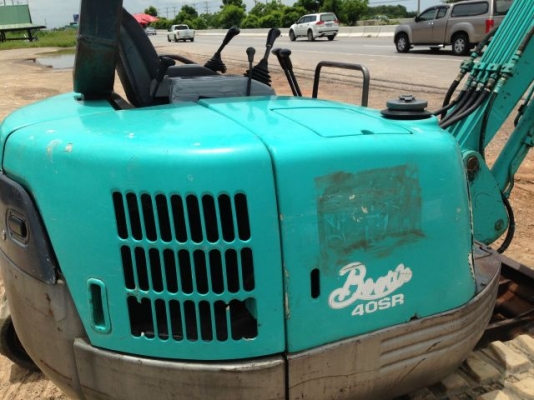 ขายรถแบคโฮ KOBELCO SK40SR มีVDOครับ นำเข้าจากญิ่ปุ่น ติดต่อ 081-2990958 ขายรถแบคโฮ KOBELCO SK40SR มีVDOครับ นำเข้าจากญิ่ปุ่น ติดต่อ 081-2990958