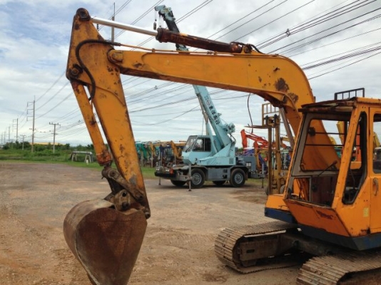 ขายรถแบคโฮ KOBELCO SK60 นำเข้าจากญี่ปุ่น ติดต่อ 089-8368497